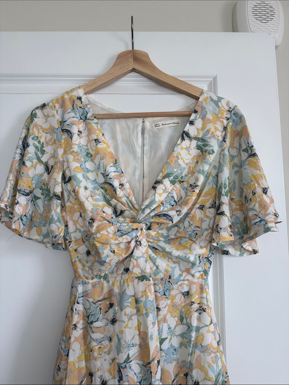 Selfie Leslie dress - Picture 3 of 3